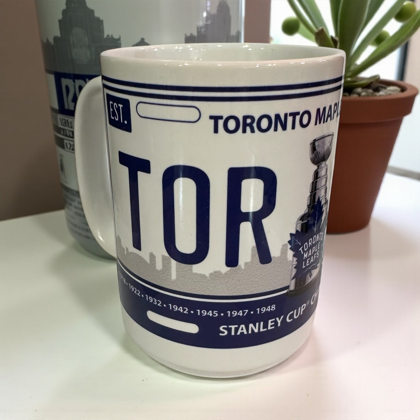 Ceramic Coffee/Tea Mug  Maple Leafs