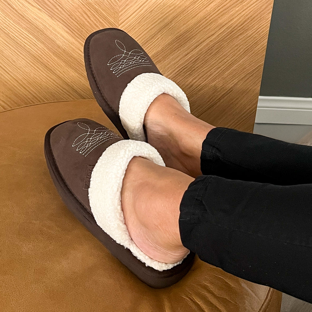 Dolly Western Cowgirl Slippers Grizzly (small)
