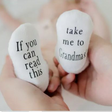 Load image into Gallery viewer, Baby Socks | If You Can Read This Bring My Dad a Beer
