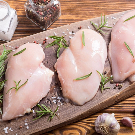 CASE Chicken Breast 5 oz  Boneless Skinless (20-28 per box)